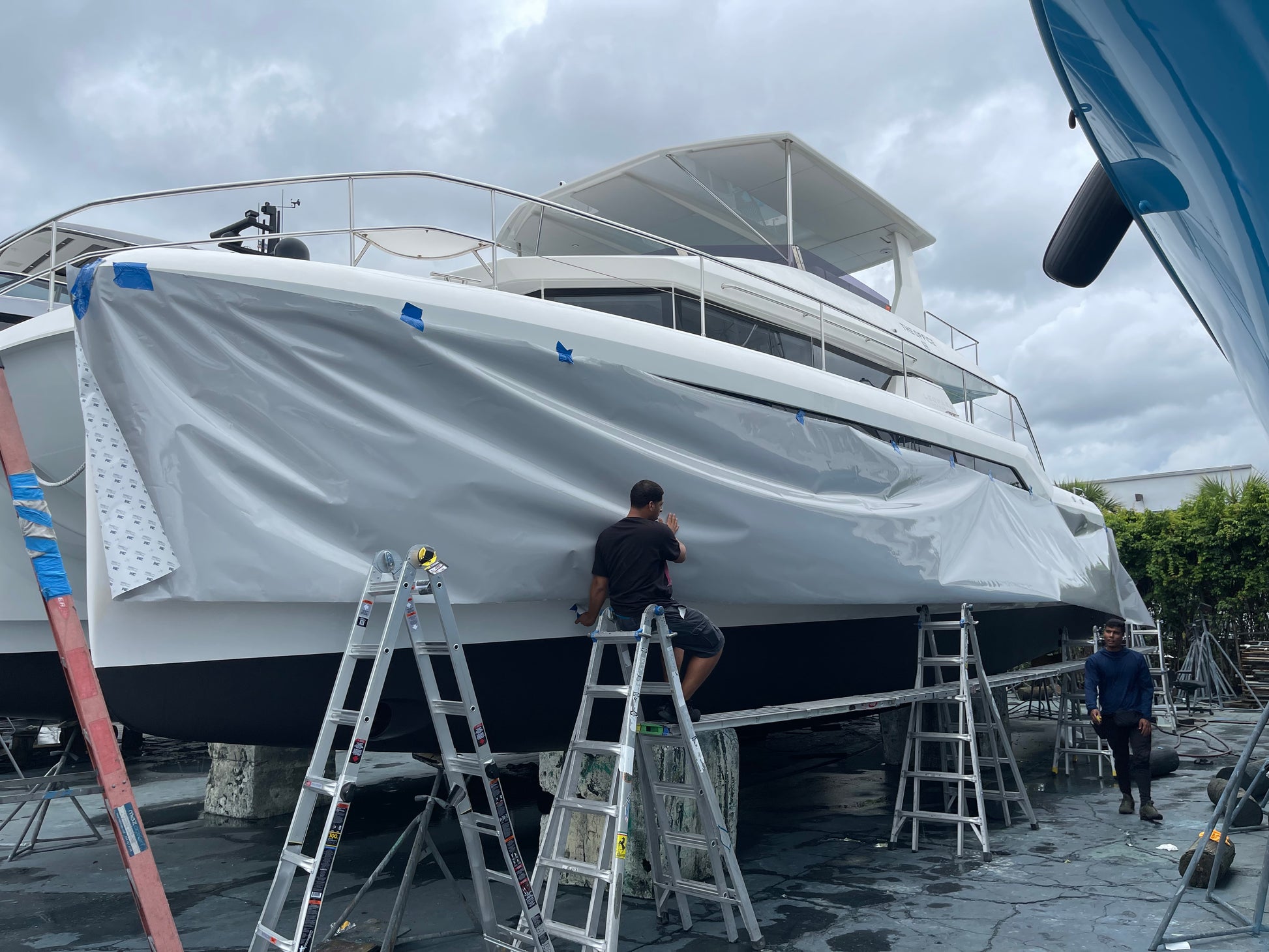 Vinyl Wraps for Yachts and Boats